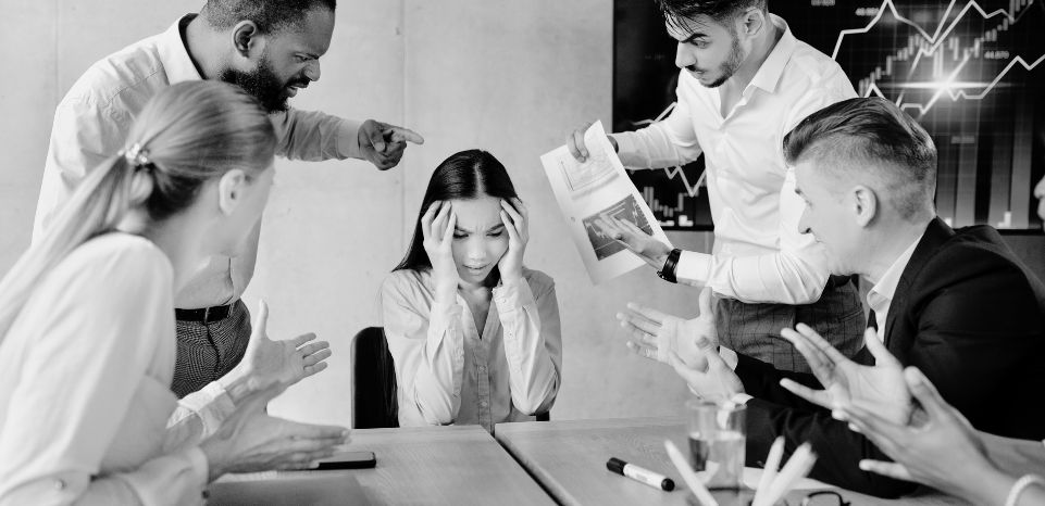 È davvero necessario avere dei testimoni se sei vittima di mobbing?